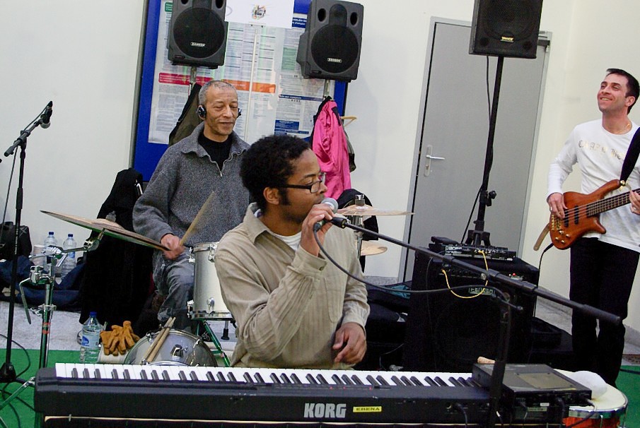Evry Daily Photo - Concert Ebena Inauguration Gare Evry Centre 294.jpg
